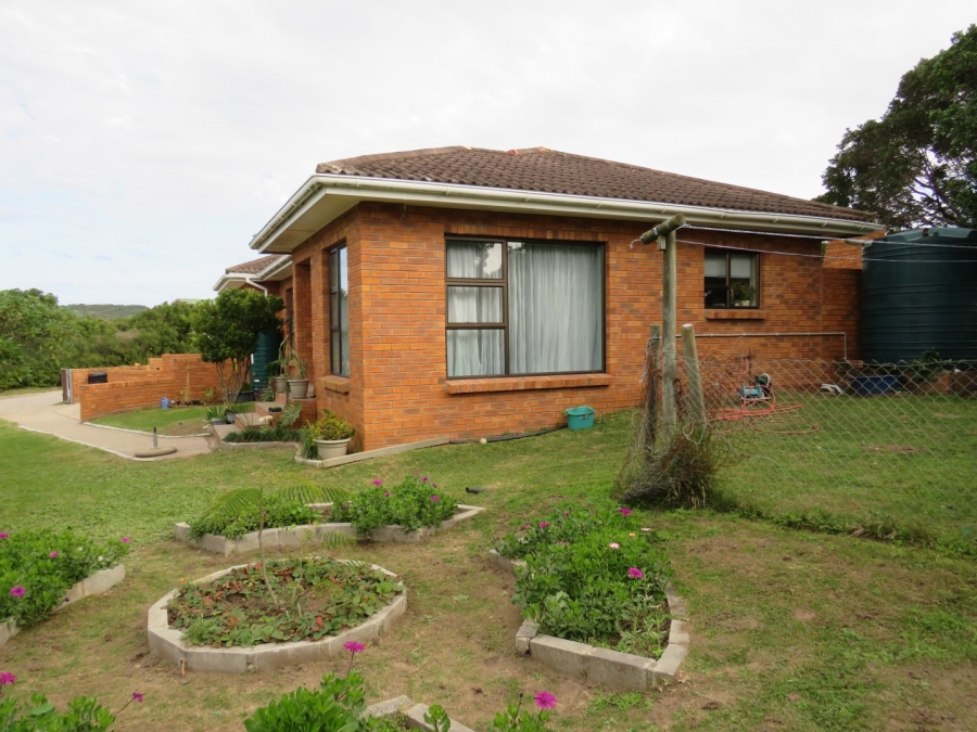 3 Bedroom Property for Sale in Seafield Eastern Cape